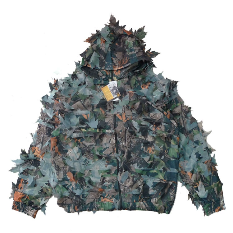 Chaqueta y pantalón con camuflaje de hojas 3D