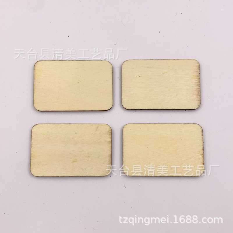 Piletas de madera rectangulares redondeadas de troncos