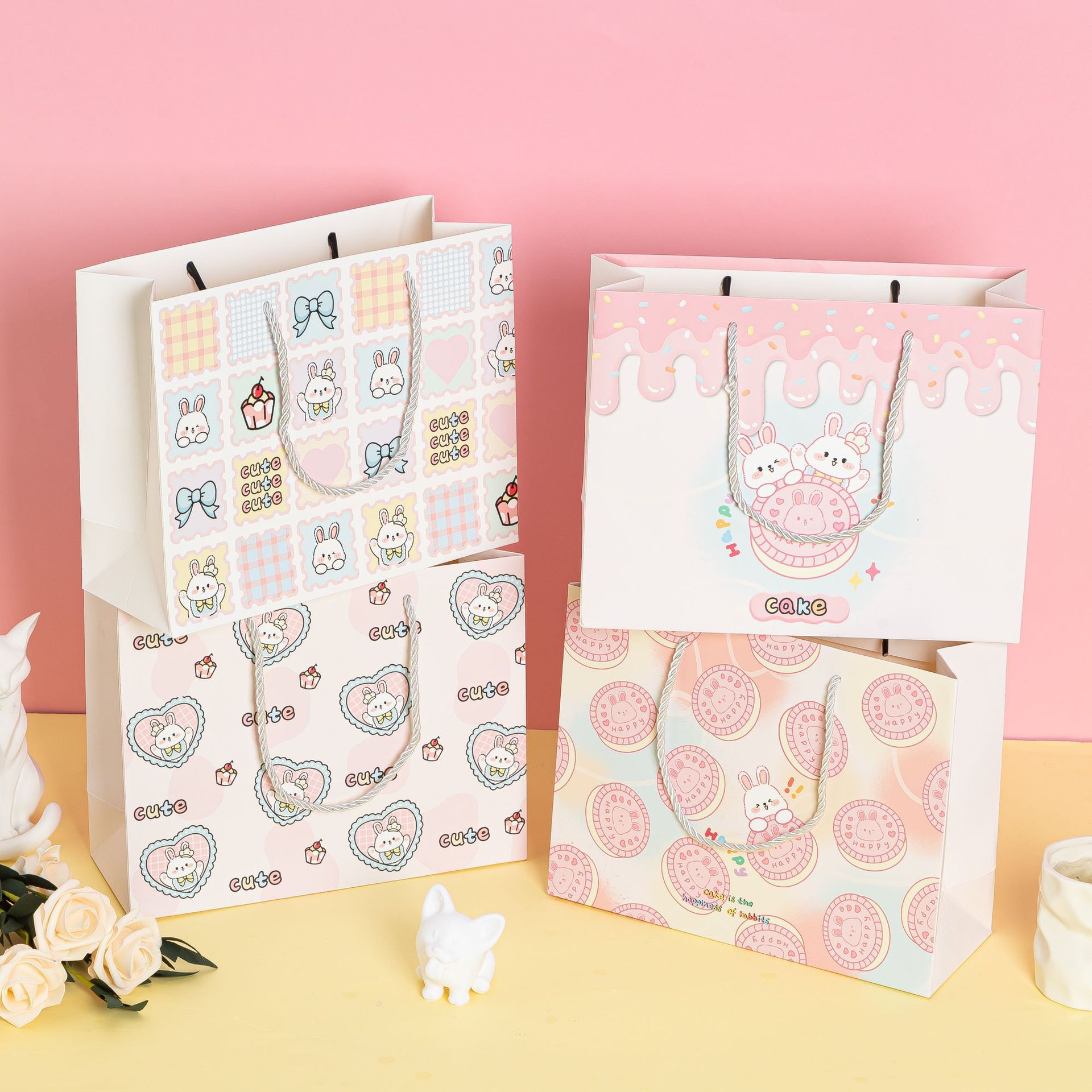 Nuevas bolsas de regalo horizontales una variedad de bolsas de regalo de alta calidad para regalos de fábrica general venta directa al por mayor
