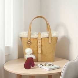 2025新款清冬栗岛托特包毛茸茸包包女冬手提单肩斜挎包包一件代发