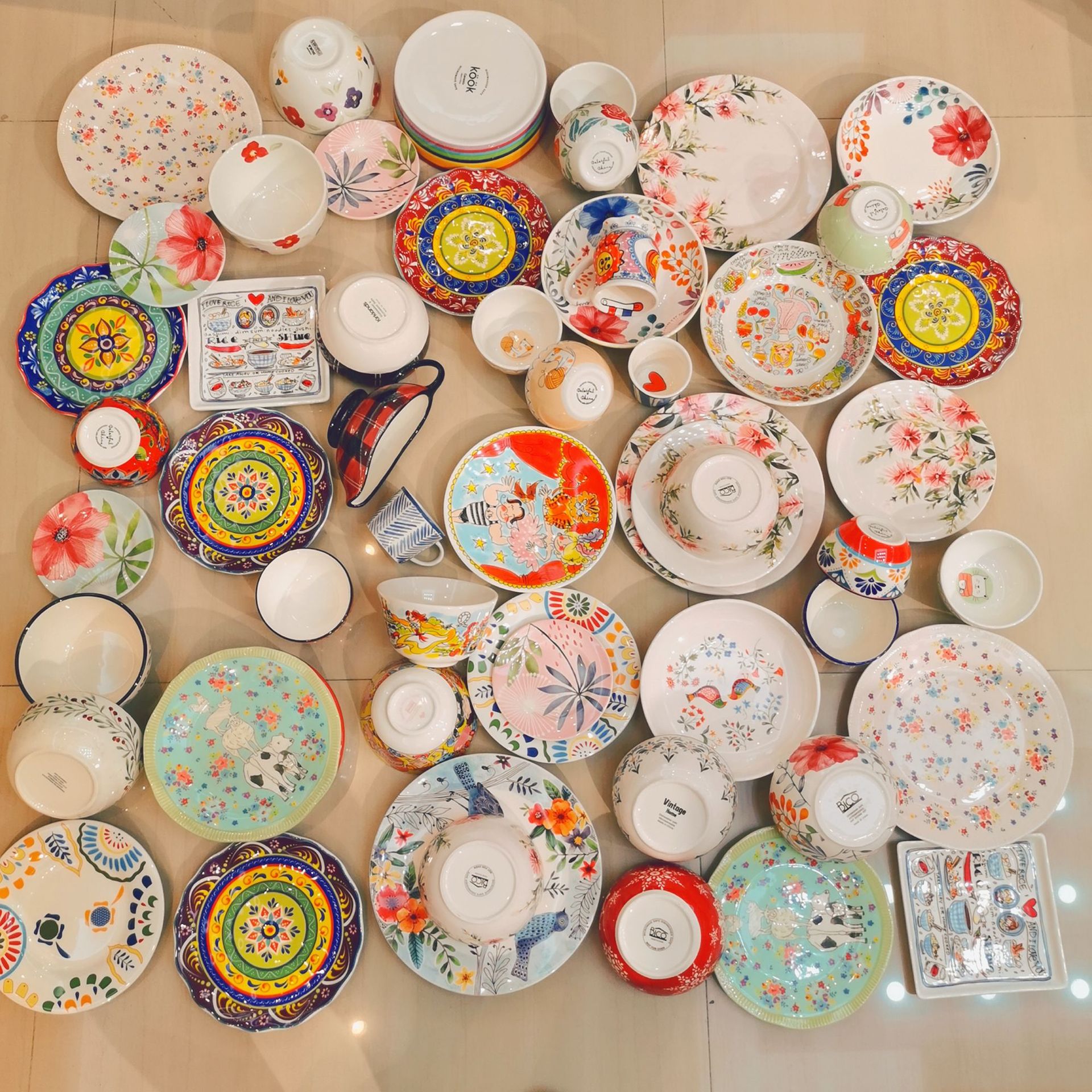 荷兰太太餐具米饭碗盘子大碗杯子五彩杂件卡通好看陶瓷日用瓷套装