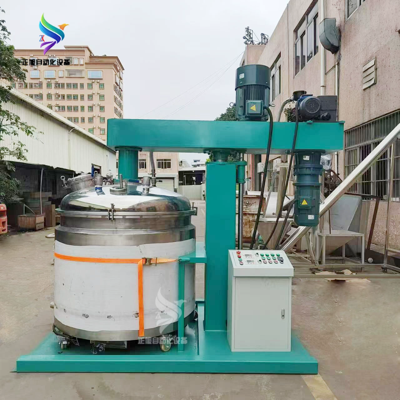 Производство вакуумных смесителей для герметиков, диспергаторов для аккумуляторных растворов, высокоскоростных электронных смесителей для клея