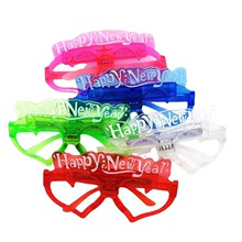 2026新款LED冷光方形百叶窗爱心眼镜 新年闪光儿童发光玩具批发