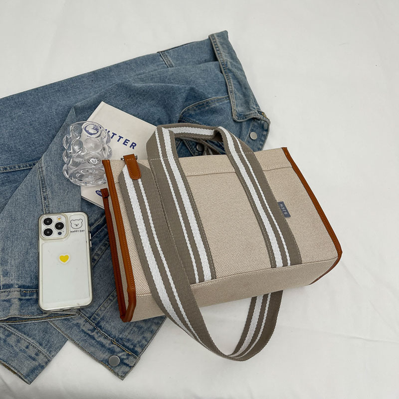 Bolsos bolsos de mujer bolsos de mensajero de color en contraste 2024 nueva tendencia transfronteriza bolsos de mujer bolsos de lona marea femenina