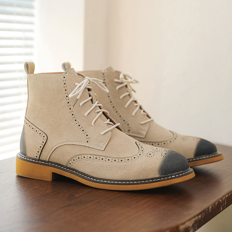 [Ready Stock] 2025 New Style Brogue Chelsea Boots British Retro Leather Boots High-Top Men's Boots