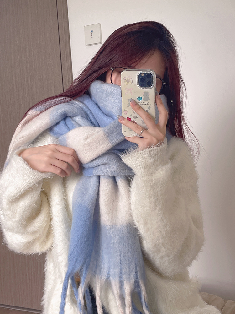 虹のマフラーの女性の冬のショールのカップルのカラーの格子の保温は厚いです。