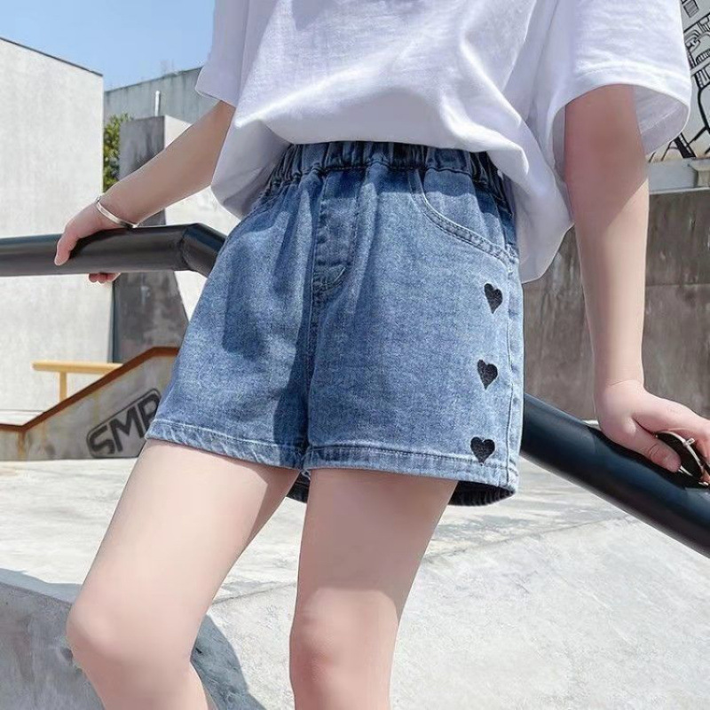 子供女の子中型および大型子供服 2024 新しい夏のデニムショートパンツファッショナブルなホットパンツ女の子ビーズ薄いスタイル|undefined