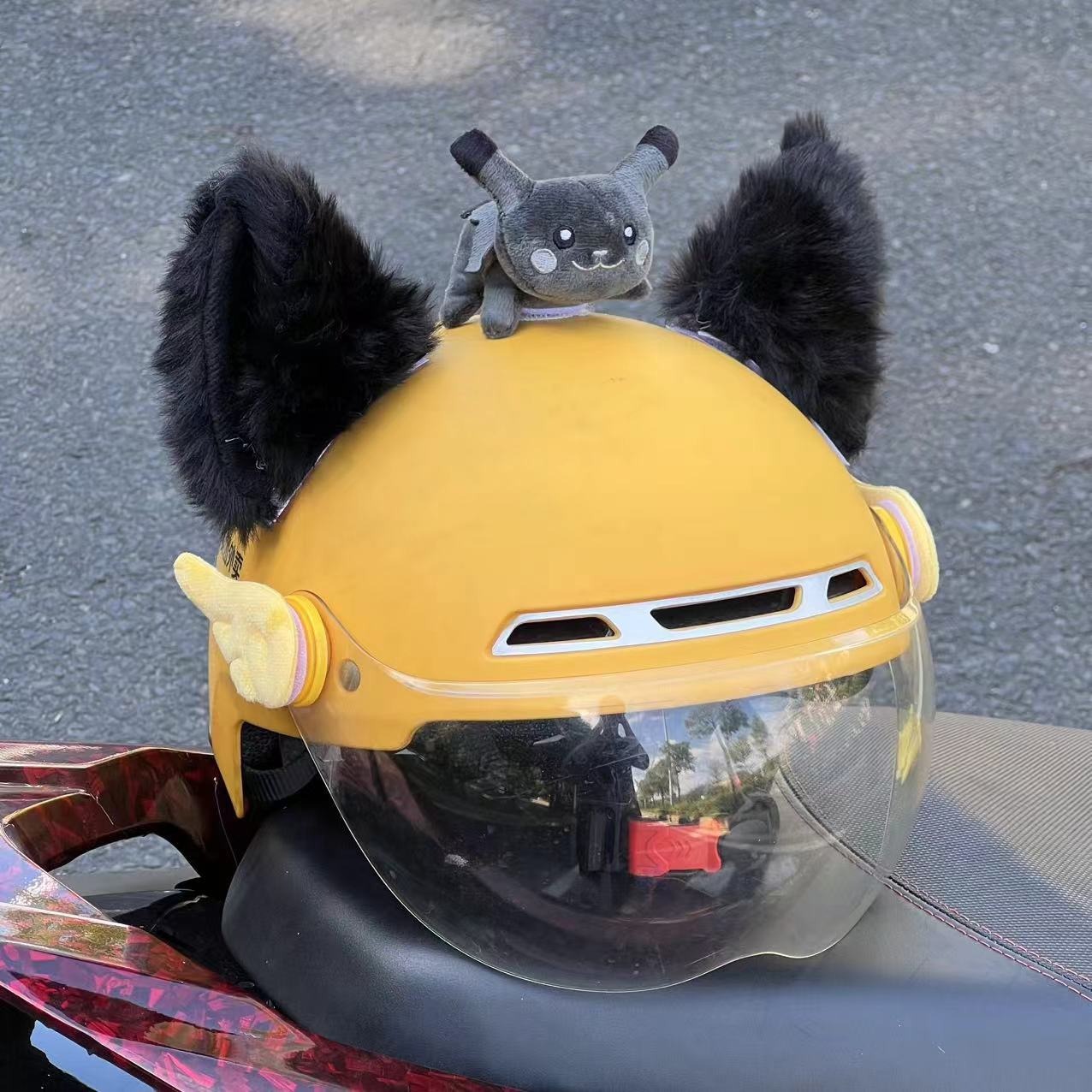 Diàndòngchē – Meituan Takeaway Small Doll Auto Parts and Accessories - pikachu-black-without-ears
