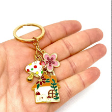 滴油动漫房子兔子钥匙扣金属可爱彩色钥匙链挂件装饰儿童书店礼品