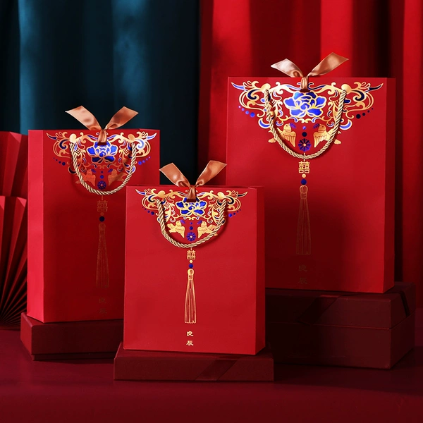 10 trumpets-red-good times and auspicious days