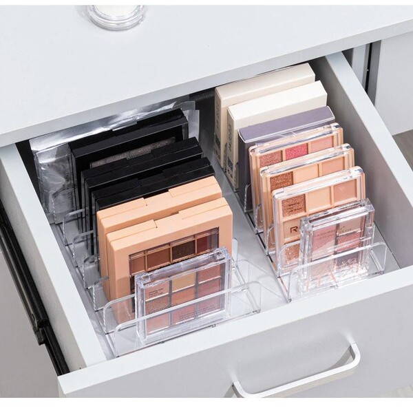table eyeshadow palette