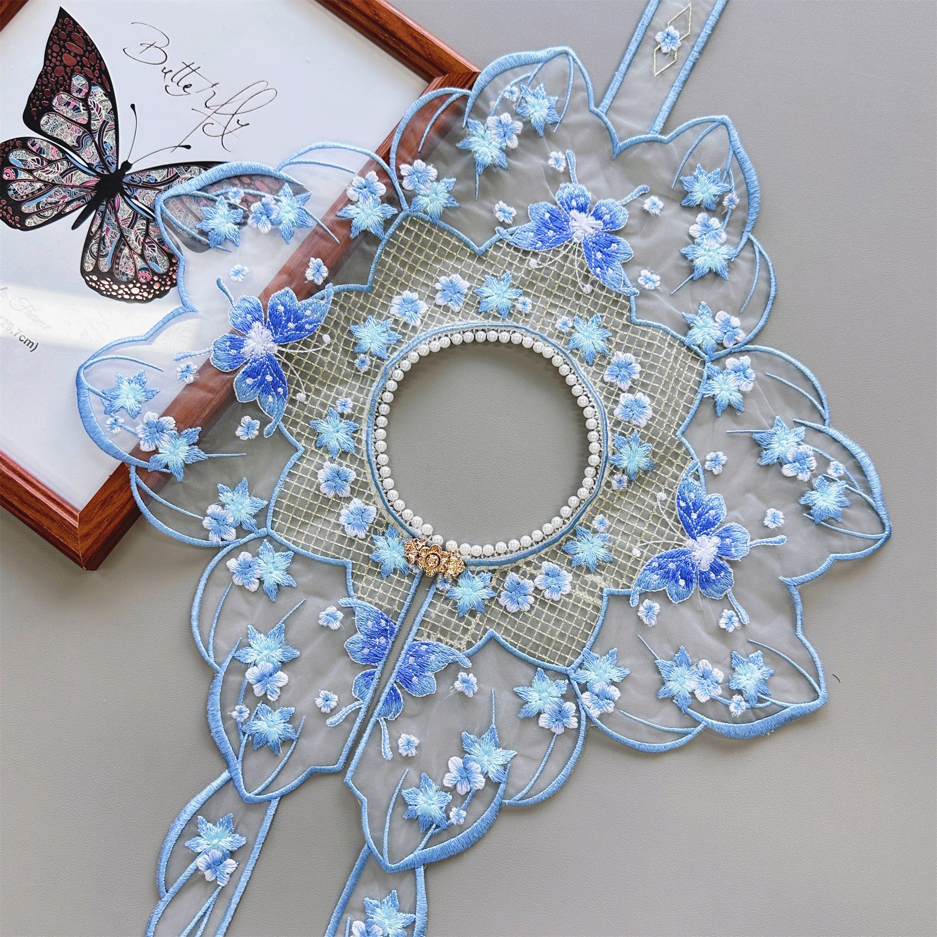 Cuello bordado hueco de estilo antiguo con diseño floral, cuello falso infantil de encaje de malla azul, cuello de chal con cinta para ropa tradicional china.