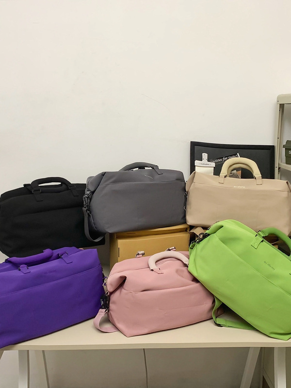 クロスボーダーファッション荷物ショルダーバッグ女性の乾湿分離クロスボディバッグシンプルな耐摩耗性ナイロン撥水トラベルバッグ|undefined