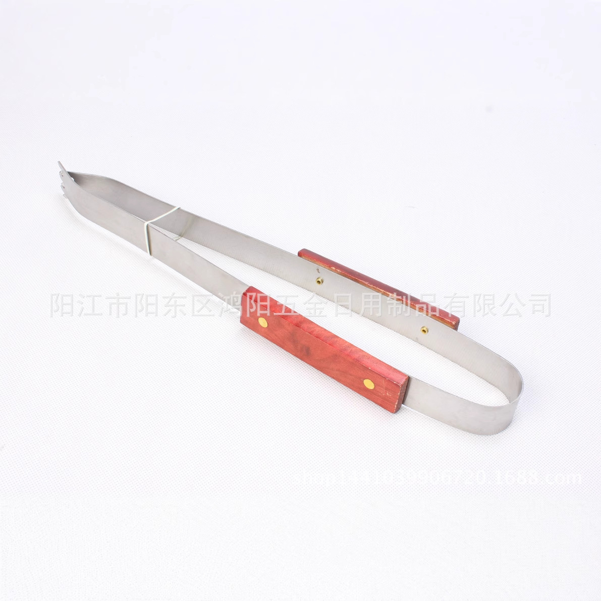 Suministro de fábrica nuevo mango de madera de acero inoxidable de 4 piezas conjunto de parrilla cuchillo tenedor pala clip herramienta suministros traje