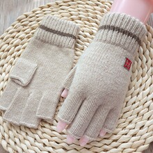 Ůʿ��ë��ָ������ë��ᘿ���ů���װ��¶ָ���׬F؛���l�S��