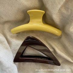 鹅黄色元气少女纯色抓夹后脑勺时尚日常百搭高级感盘发发夹饰品