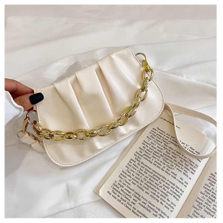 Korean One-shoulder Fold Messenger Square Small  Chain  Bag Wholesale Nihaojewelry display picture 4