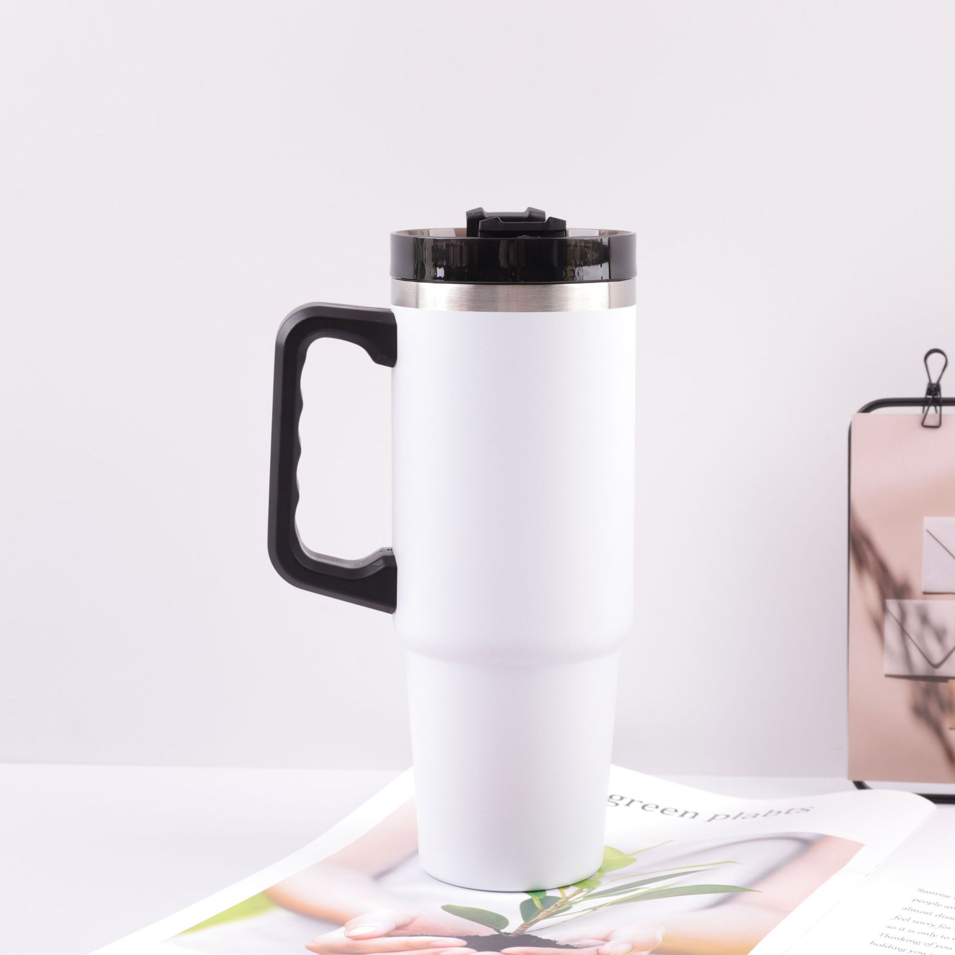 Transfronterizos 30oz mango taza de automóvil de acero inoxidable taza de aislamiento de alta capacidad taza de automóvil portátil al aire libre