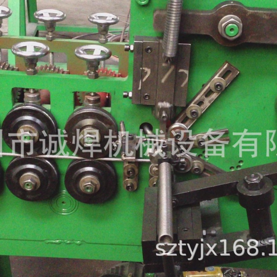 ��Ӧ�߲Ļ�еԲȦƽ�ڡ��տڴ�Ȧ������е��Ȧ����С�ʹ�Ȧ��