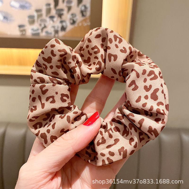 Estampado de leopardo-Anillo de pelo leche té