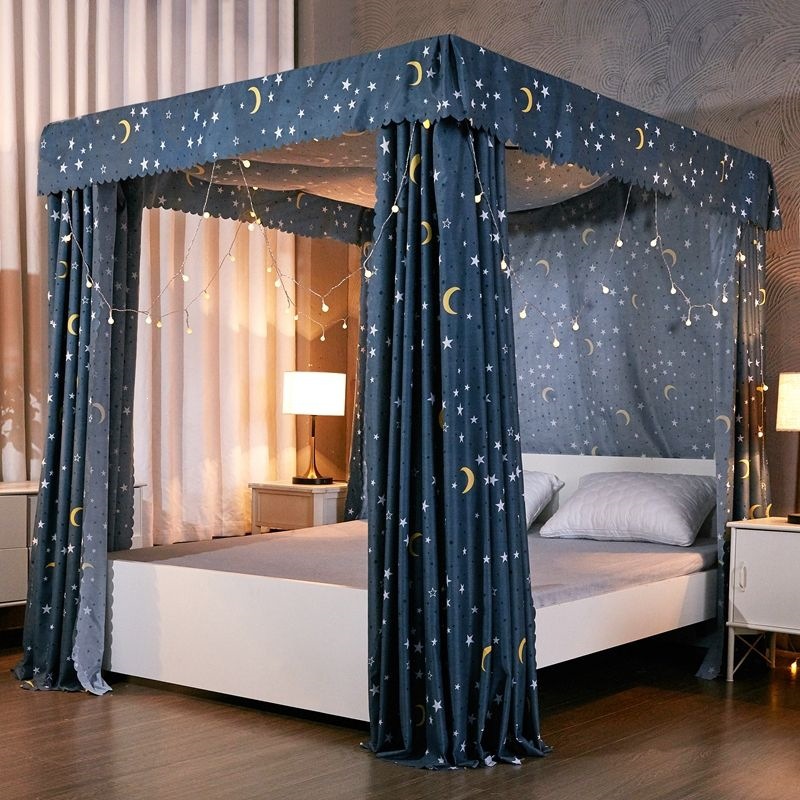 Cortina de cama de tres puertas para dormitorio piso a prueba de viento cortina de cama caliente para cuatro estaciones general a prueba de polvo mosquiteros