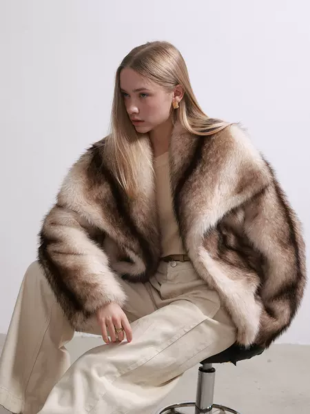 Cross-Border Selection of Faux Fur Coats, Popular in Europe and America, Gradient Faux Fox Fur Coat, Short Style with Large Lapel