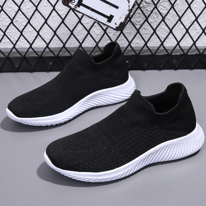 2025 verano transfronterizo mallas transpirables zapatos deportivos de tela suave viejos zapatos de tela de Beijing calcetines de boca zapatos casuales un pedazo