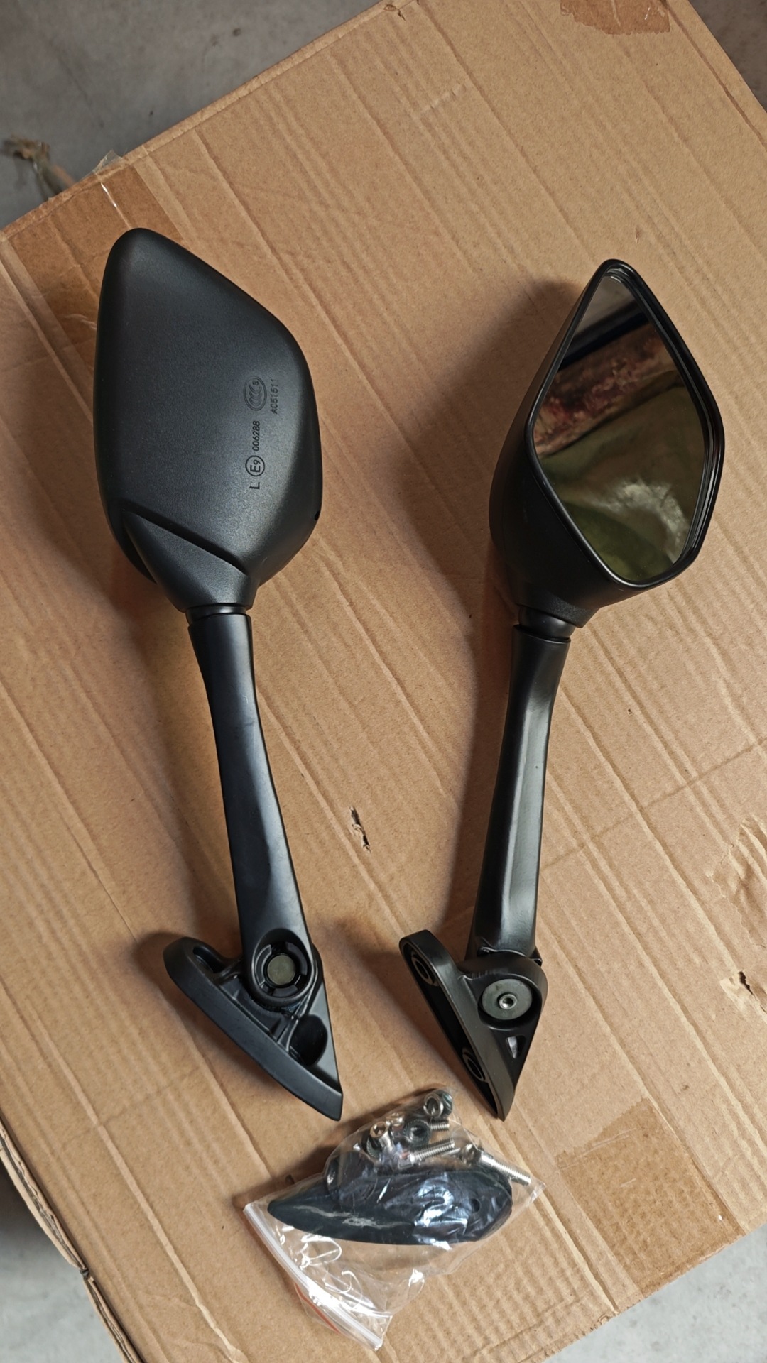 Applicable to Yamaha YZF R3 R25 R15 rearview mirror NMAX155 /Xmax modified reflector 17-18