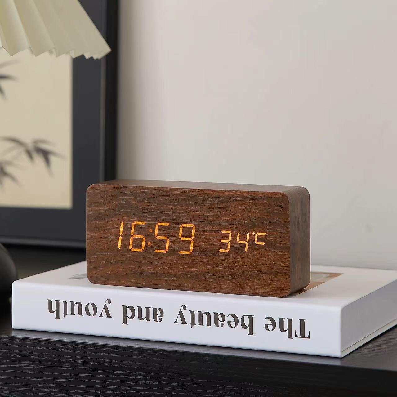 Children's Student Desktop Wooden Clock, Bedside Special Smart Voice-Controlled Alarm Clock, Bedroom Study Room Decorative Clock Wholesale