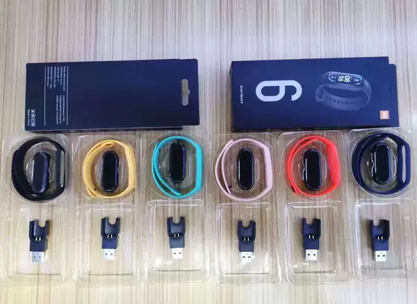 M6 red USB straight head