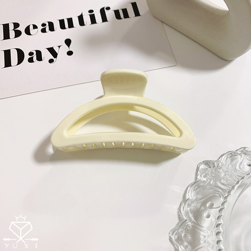 Estilo coreano nueva pinza de pelo curvada de tamaño medio agarre de pelo ámbar updo clip de pelo temperamento cabeza trasera cola de caballo clip tocado