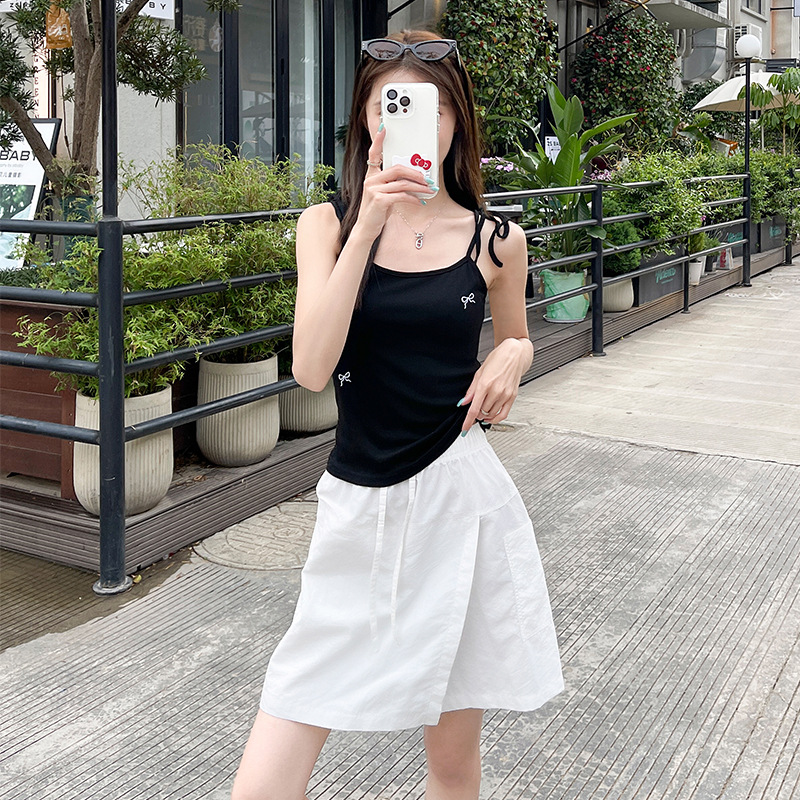 하얀색