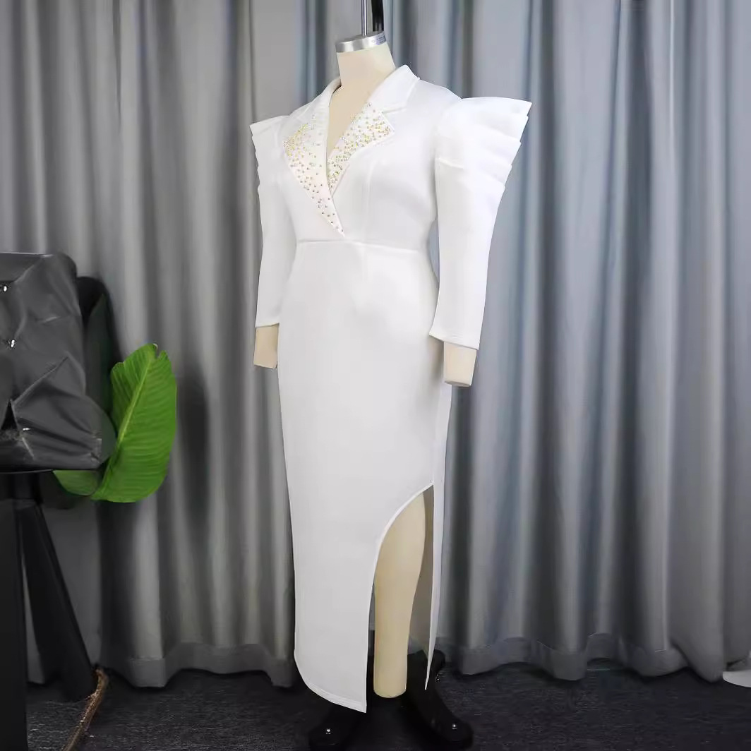 Vêtements pour femmes Robe perlée grande taille Robe à épaulettes à col de costume_voghion.com