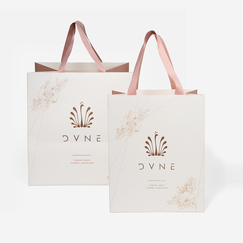 Shopping Perfume Bag Logo Printing Shipping Box Designer Personalized Paper Bag with Your Own Logo Shopping Perfume Bag Logo Printing Shipping Box Designer Personalized Paper Bag with Your Own Logo
