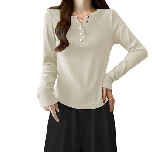 Autumn/Winter Pure Cotton Square Shoulder Slim Fit Long Sleeve T-shirt for Plus Size Women, Stylish V-neck, Versatile Women's Top for 200 lbs