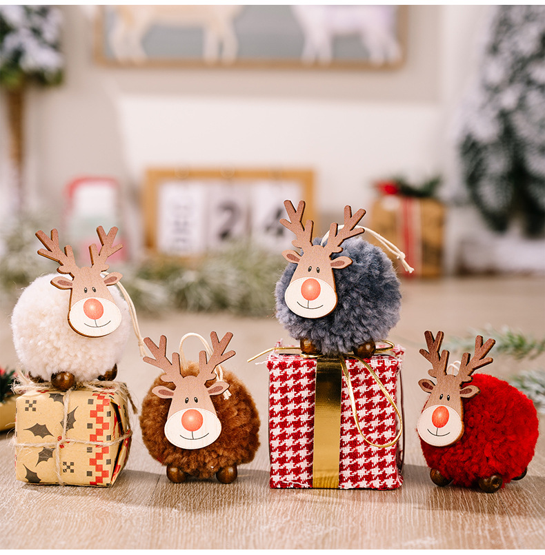 New Christmas decorations Large lamb pompoms elk pendants Festive Christmas tree pendants_voghion.com