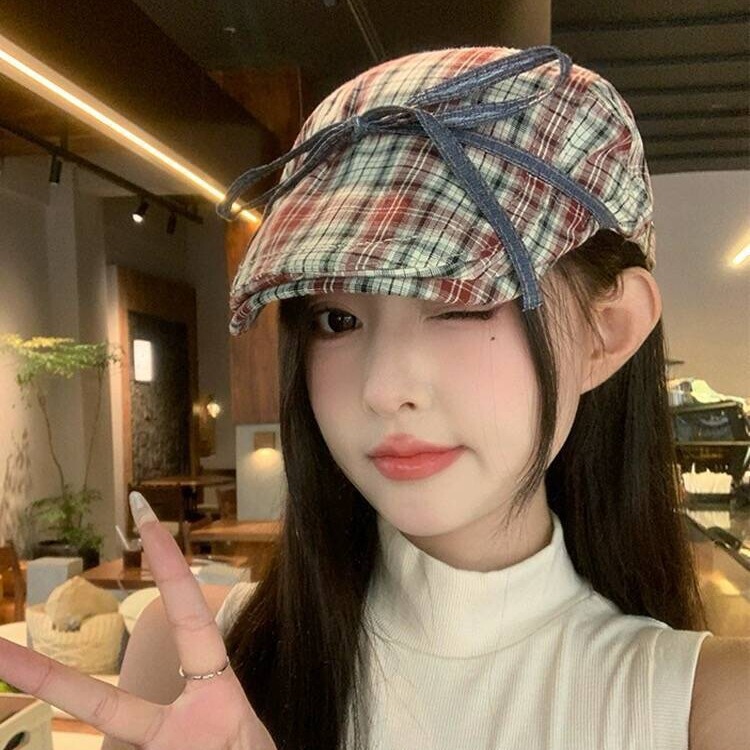 Bowknot-Decorated Plaid Forward Hat for Women, New Spring Korean Style, Age-Reducing Decoration, Paired with an Instagram-Style Beret