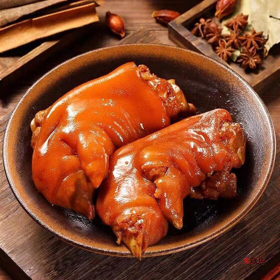Spiced pig trotters 500g sauce pig trotters cooked pig hands pig feet braised pig trotters sauce elbow 220g cross-border e-commerce