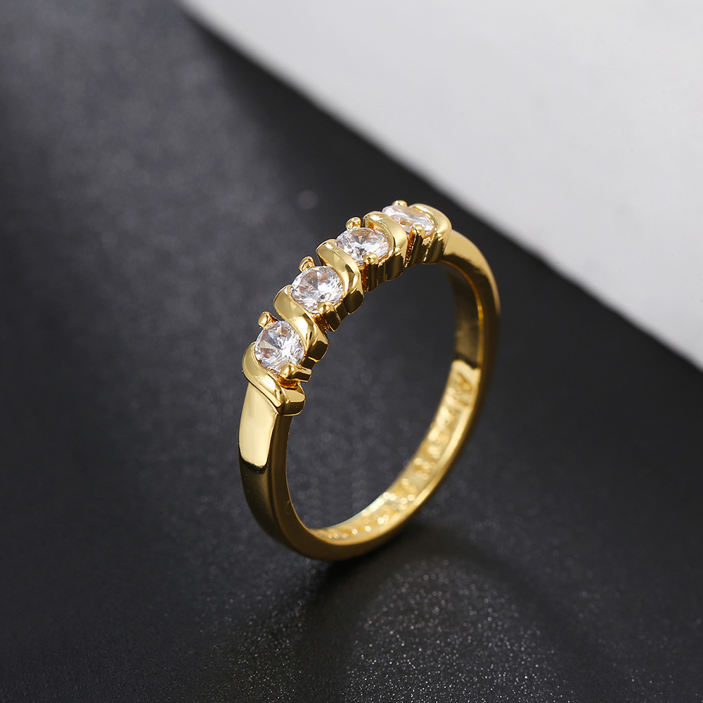 Europäischer Und Amerikanischer Einfacher Stil Neuer Ring Zirkonring Weiblicher Verkupferter 18k Goldschmuckfleck display picture 2