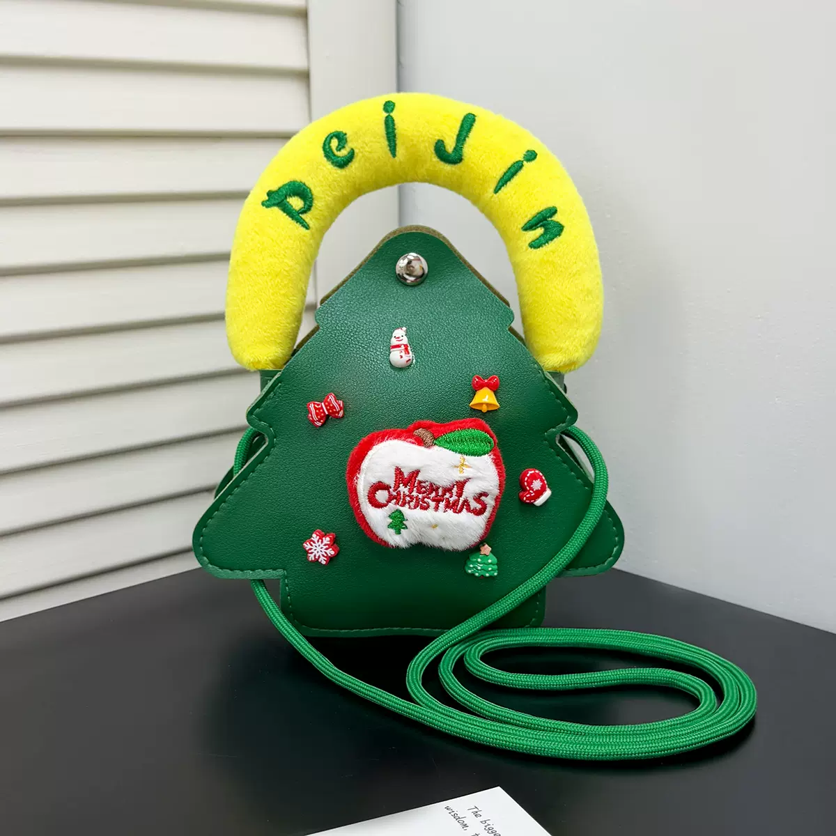 圣诞节礼物2025新款活动小礼品实用送女生男圣诞树老人儿童单肩包