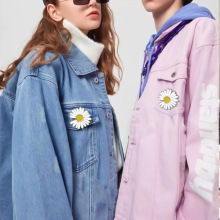 ins韩版权志龙GD同款pmo雏菊小太阳花缺口胸针卫衣徽章领针配饰潮