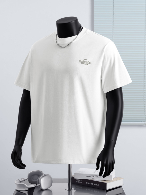 夏の軽やかな高級感、シンプルなレタープリントTシャツ、メンズトレンドブランド、立体感のあるラウンドネック半袖、万能カジュアルトップス、インス風|undefined