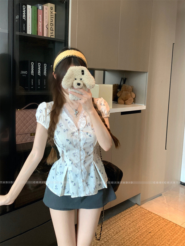 法式蕾丝花边V领短袖碎花衬衫2025夏季新款修身显瘦纯欲上衣女潮|undefined