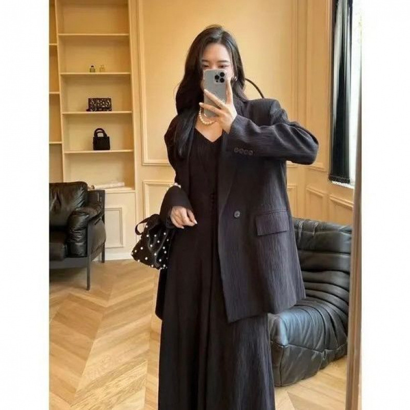 新品感西装套装女春秋新款休闲吊带裙西服外套气质显瘦两件套|undefined