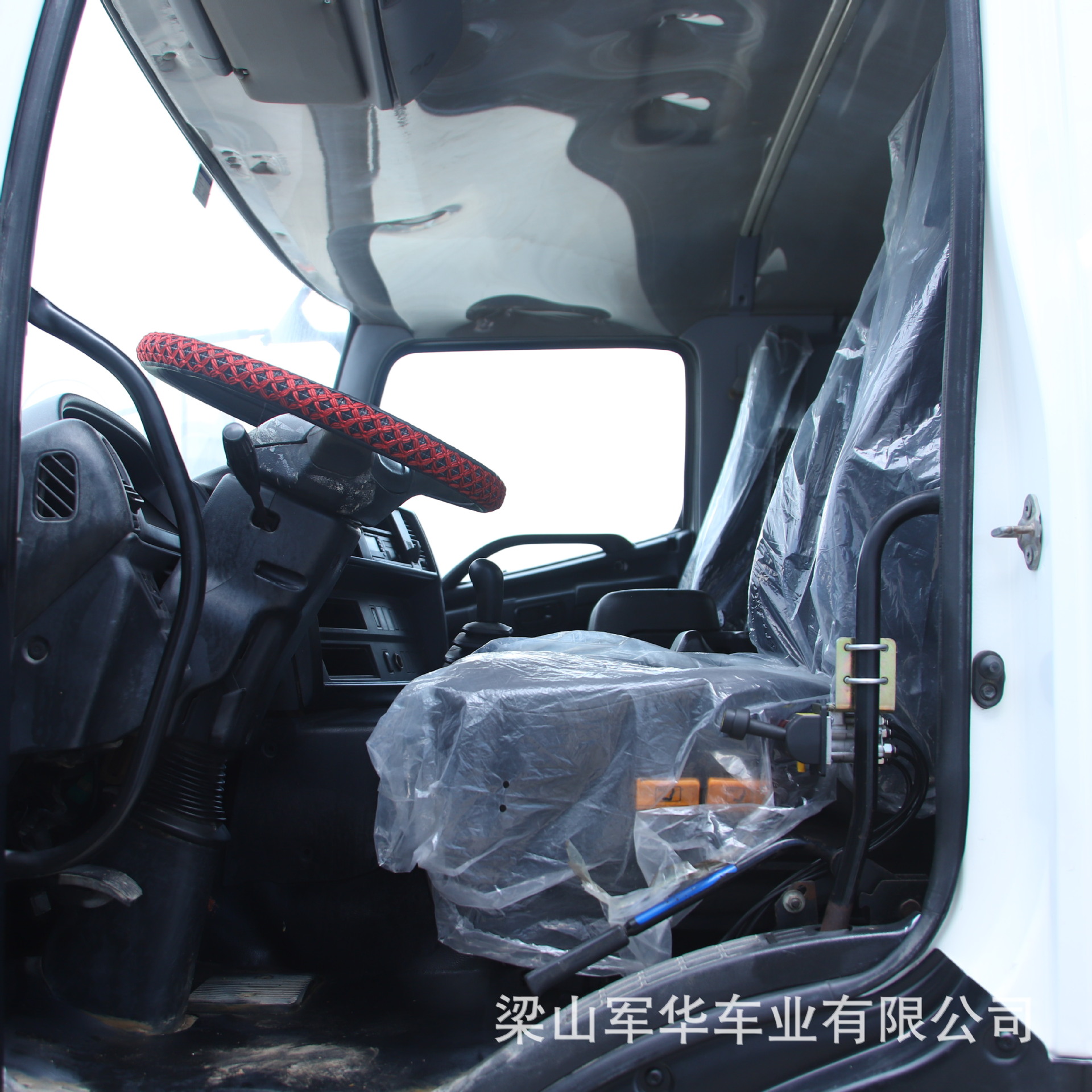 In-stock for sale: Engineering dump truck, mining muck truck, rear eight-wheel self-unloading double-axle dump muck transport truck