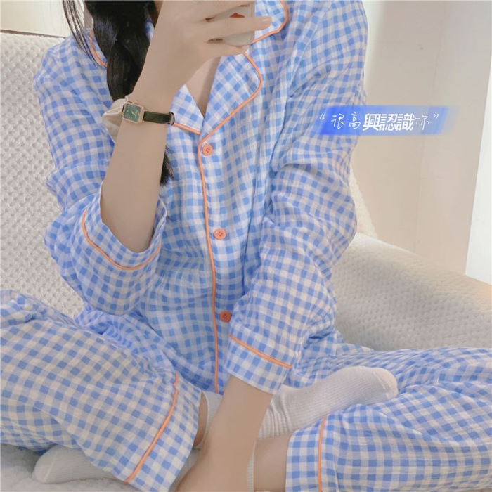 Pijamas estilo Ins de algodón con estampado de oso y fresa japonesa para mujer, modelo nuevo primavera y otoño 2025, de manga larga, finos, se pueden usar fuera como ropa de estar por casa.