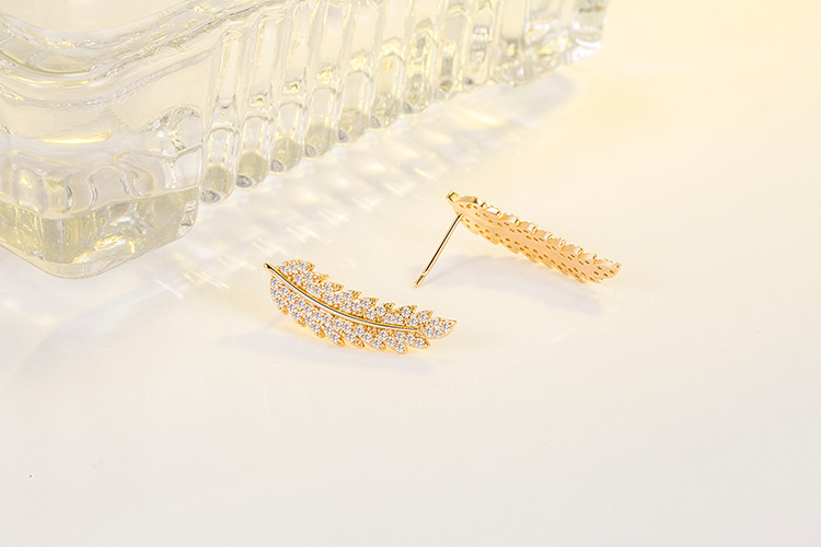 Fashion Leaf Copper Ear Studs Inlay Zircon Copper Earrings 1 Pair