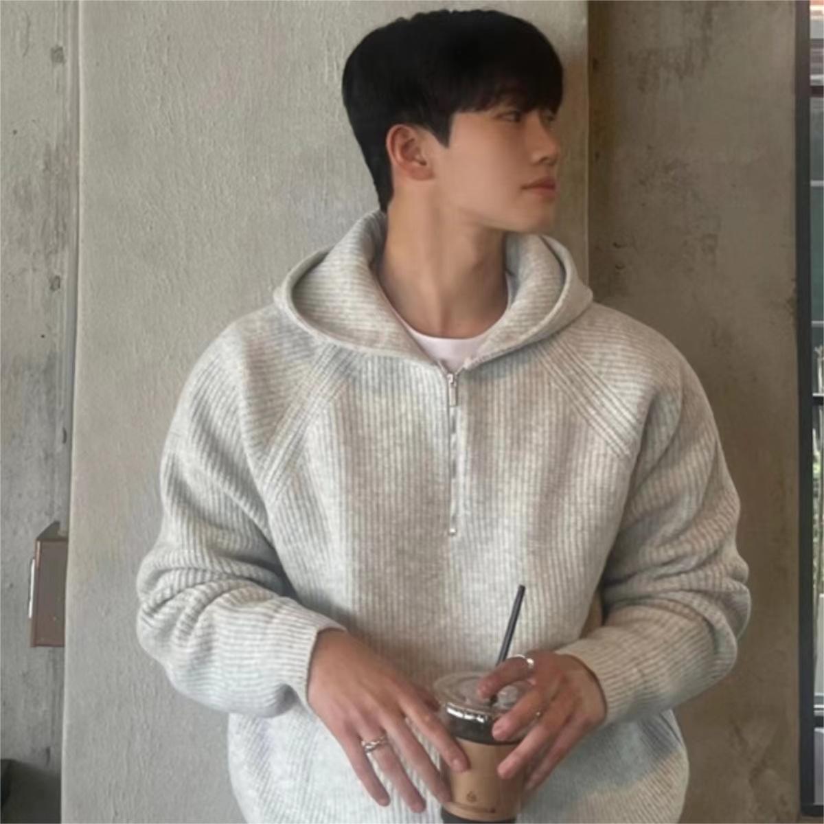 Japanese retro solid color knitted sweater with zipper