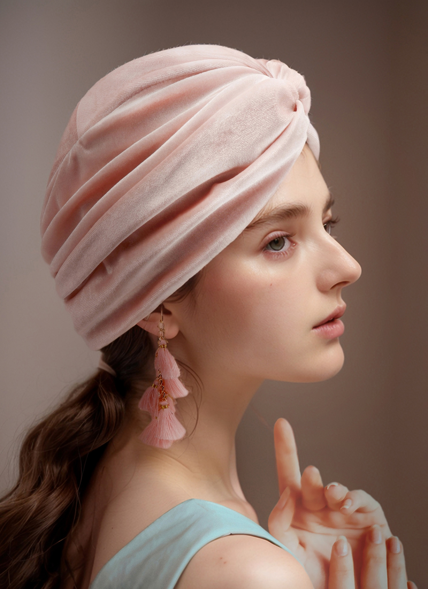 Spring New Women's Headscarf Hat European And American Retro Fashion Fringed Headhat Bohemian Cross Pullover Hat_voghion.com