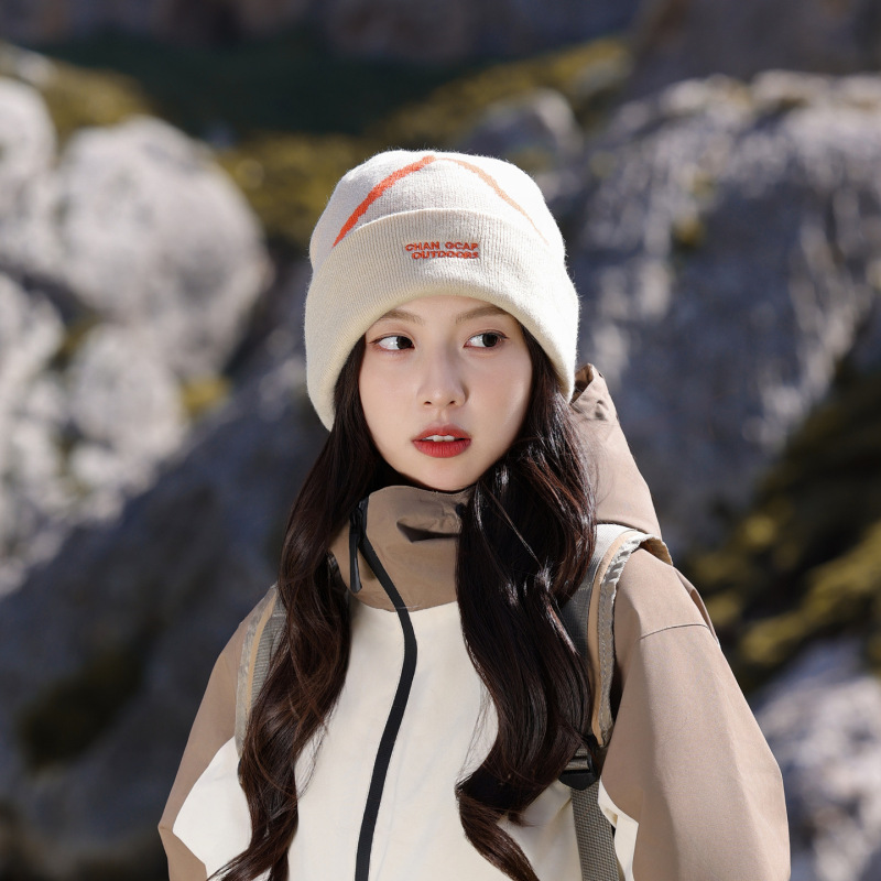 日系户外登山保暖防寒提花英文刺绣毛线帽女秋冬护耳简单针织帽男|undefined